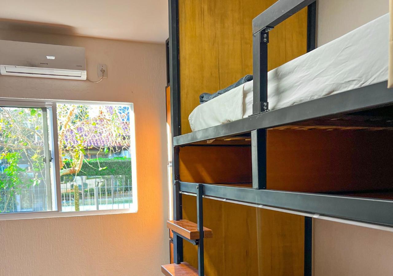 Patz Houz Hostel ฟลอเรียนอโปลิส ภายนอก รูปภาพ